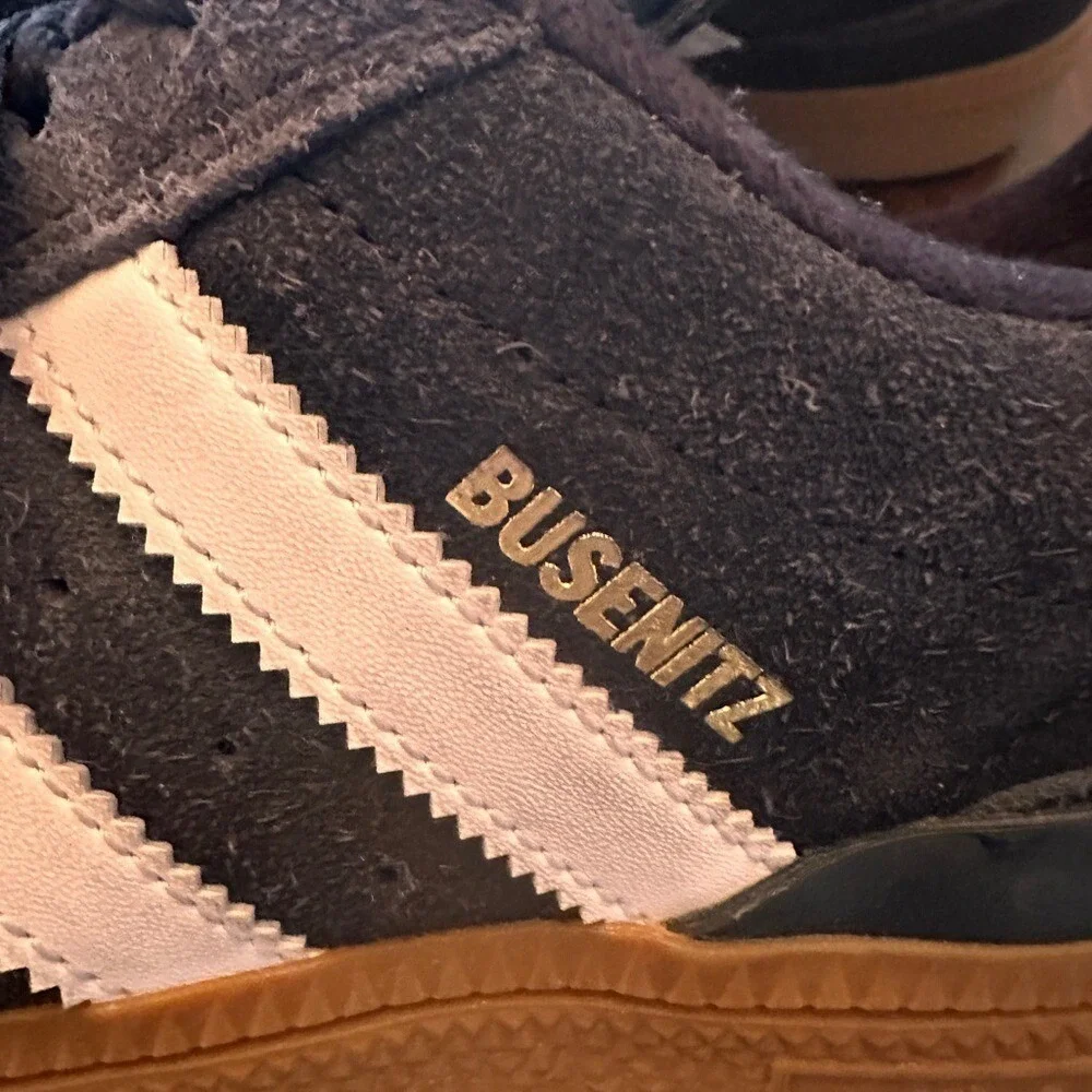 Adidas Busemitz Men's 7.5 Black and White Sneakers‎